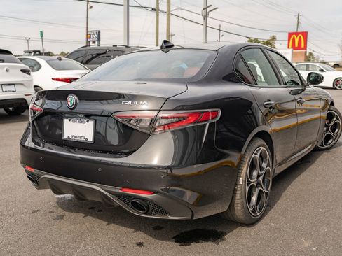 New 2025 Alfa Romeo Giulia w/ Veloce Package Rwd image 9