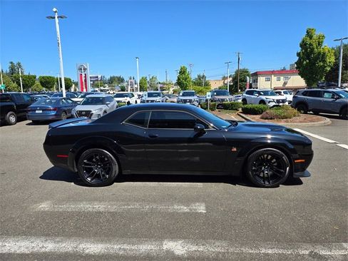 Used 2023 Dodge Challenger R/T Scat Pack image 6