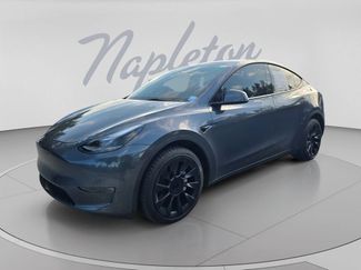 Used 2023 Tesla Model Y Long Range AWD/4WD video 1
