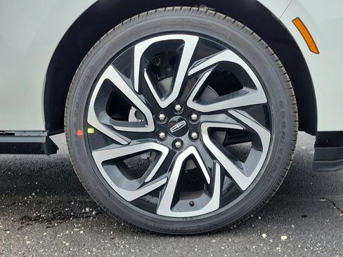 New 2026 Lincoln Navigator Reserve image 9