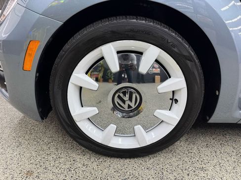 Used 2019 Volkswagen Beetle 2.0T Final Edition SEL image 37