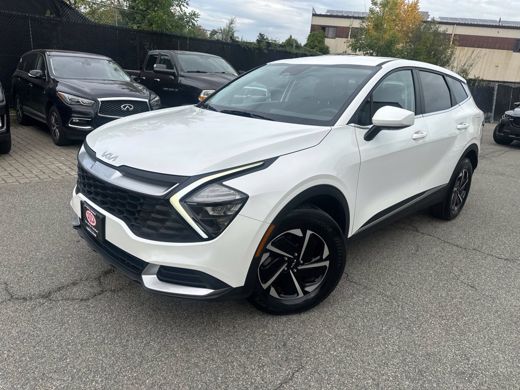 Used 2023 Kia Sportage LX AWD/4WD image 1