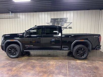 Used 2025 GMC Sierra 2500 AT4 w/ AT4 Premium Plus Package