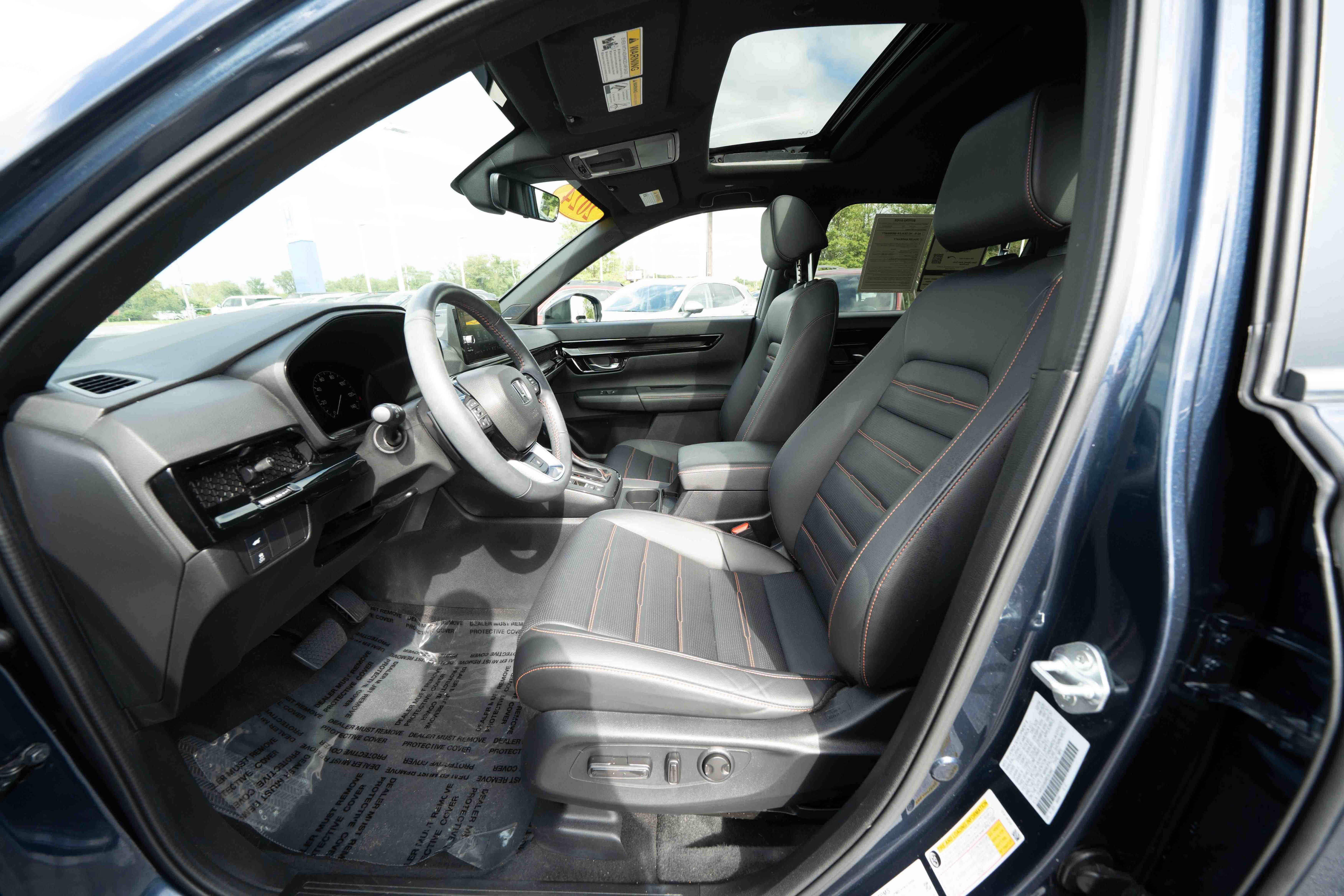 Used 2024 Honda CR-V Sport Touring image 9