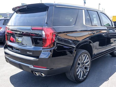 Used 2026 GMC Yukon Denali Ultimate AWD/4WD image 7