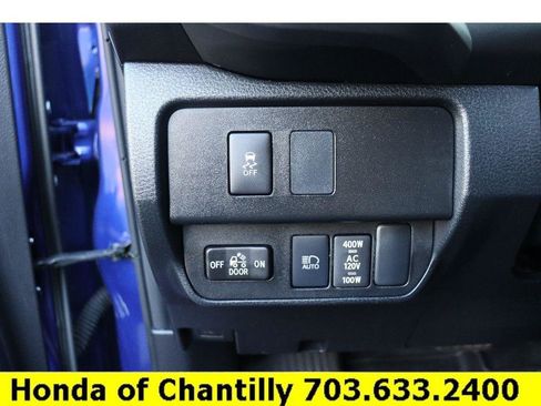 Used 2023 Toyota Tacoma TRD Off-Road image 18