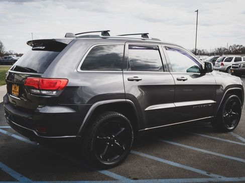 Used 2015 Jeep Grand Cherokee Altitude image 27