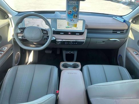 Used 2024 Hyundai Ioniq 5 Limited image 10