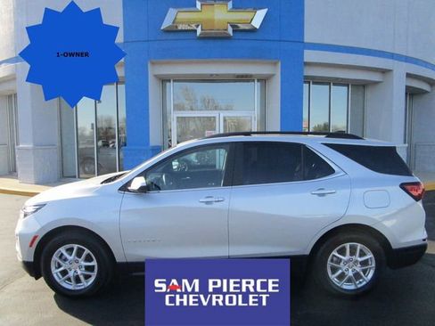 Used 2022 Chevrolet Equinox LT image 1