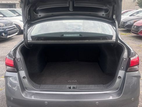 Used 2025 Nissan Versa SV FWD image 30