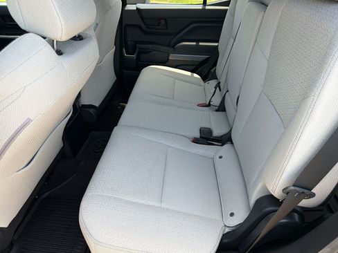 Used 2026 Toyota 4Runner SR5 AWD/4WD image 23