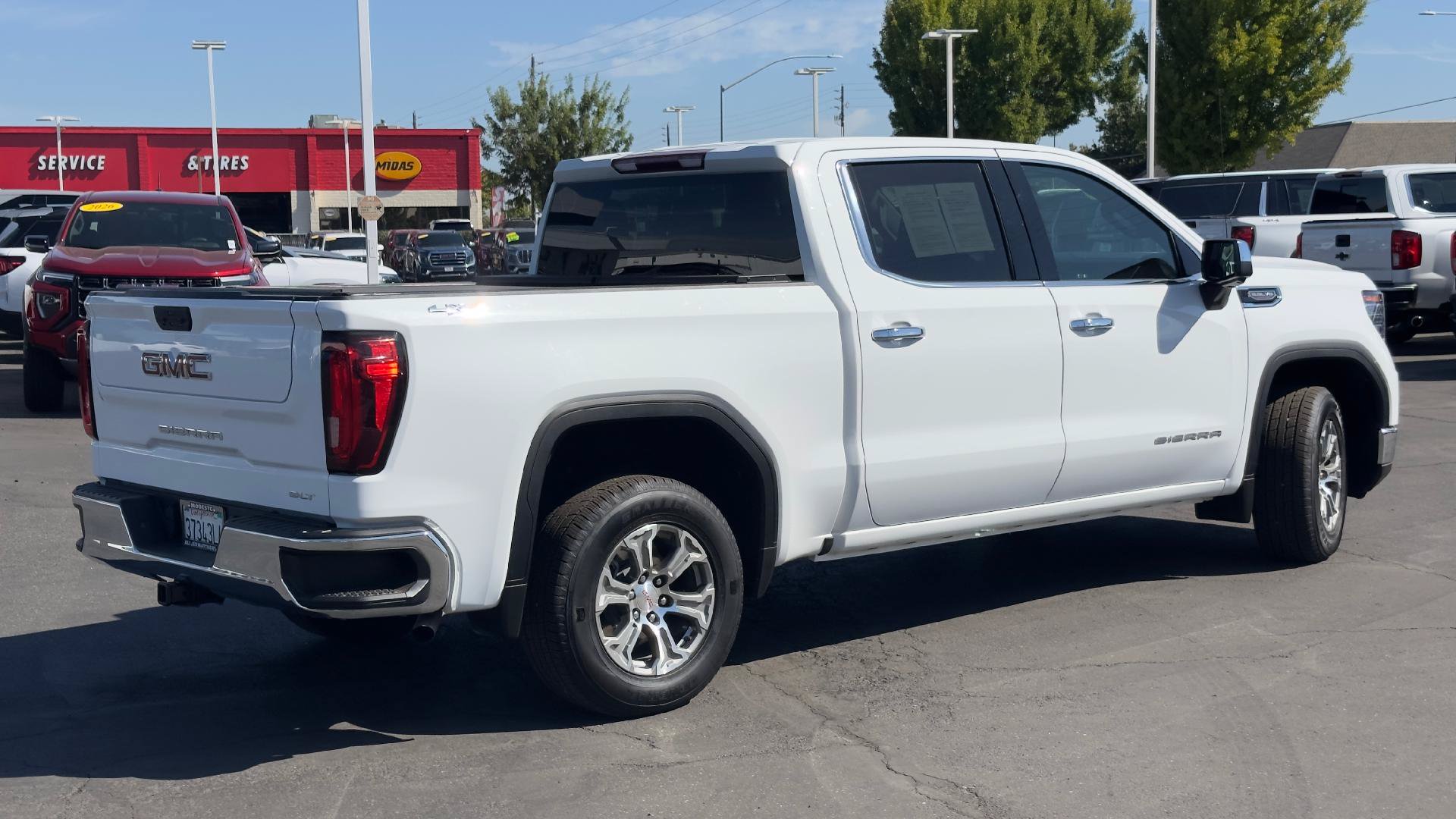 Used 2025 GMC Sierra 1500 SLT AWD/4WD image 3