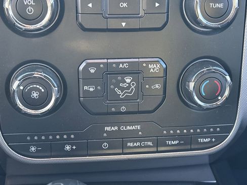 Used 2017 Ford Expedition XL w/ Equipment Group 101A image 21