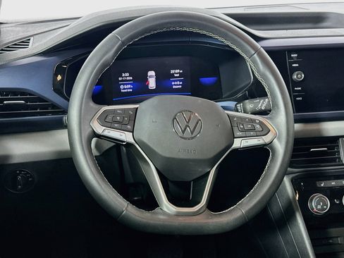 Used 2023 Volkswagen Taos SE FWD image 18