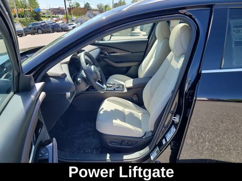 Certified 2025 MAZDA CX-30 AWD 2.5 S w/ Premium Package image 11