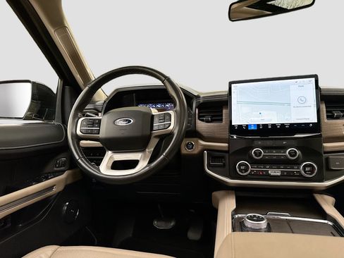 Used 2024 Ford Expedition Max Limited image 24