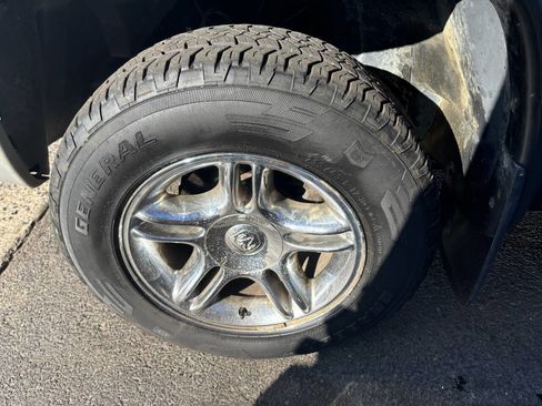 Used 2004 Dodge Dakota SLT w/ Chrome Appearance Group image 10