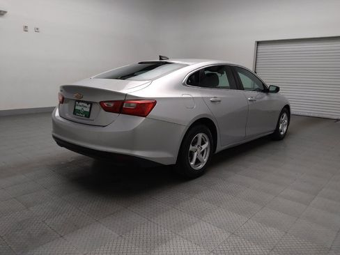 Used 2018 Chevrolet Malibu LS image 9