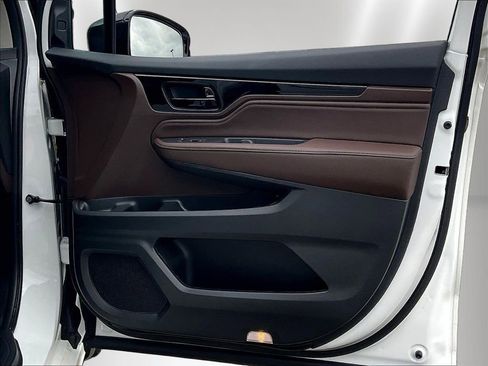 Used 2025 Honda Odyssey Elite image 29