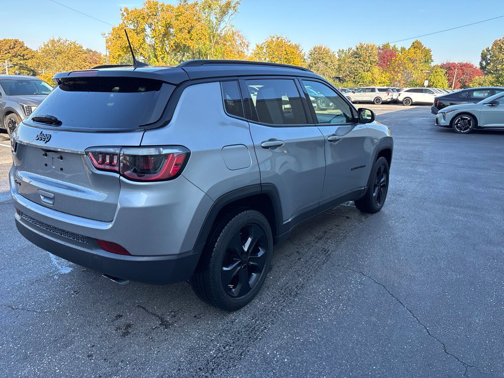 Used 2021 Jeep Compass Latitude AWD/4WD image 4
