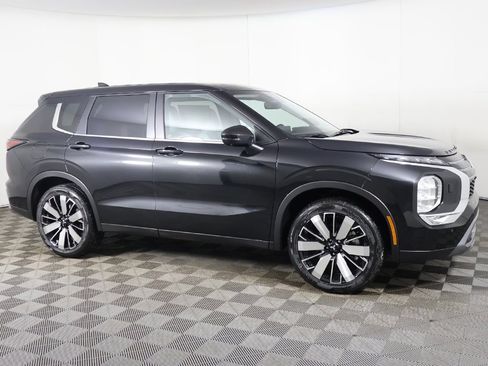 New 2026 Mitsubishi Outlander SE image 20