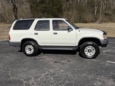 Used 1995 Toyota 4Runner SR5 image 3
