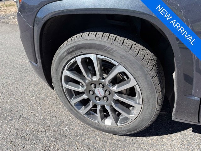 Used 2023 GMC Acadia Denali w/ Denali Ultimate Package AWD/4WD image 7