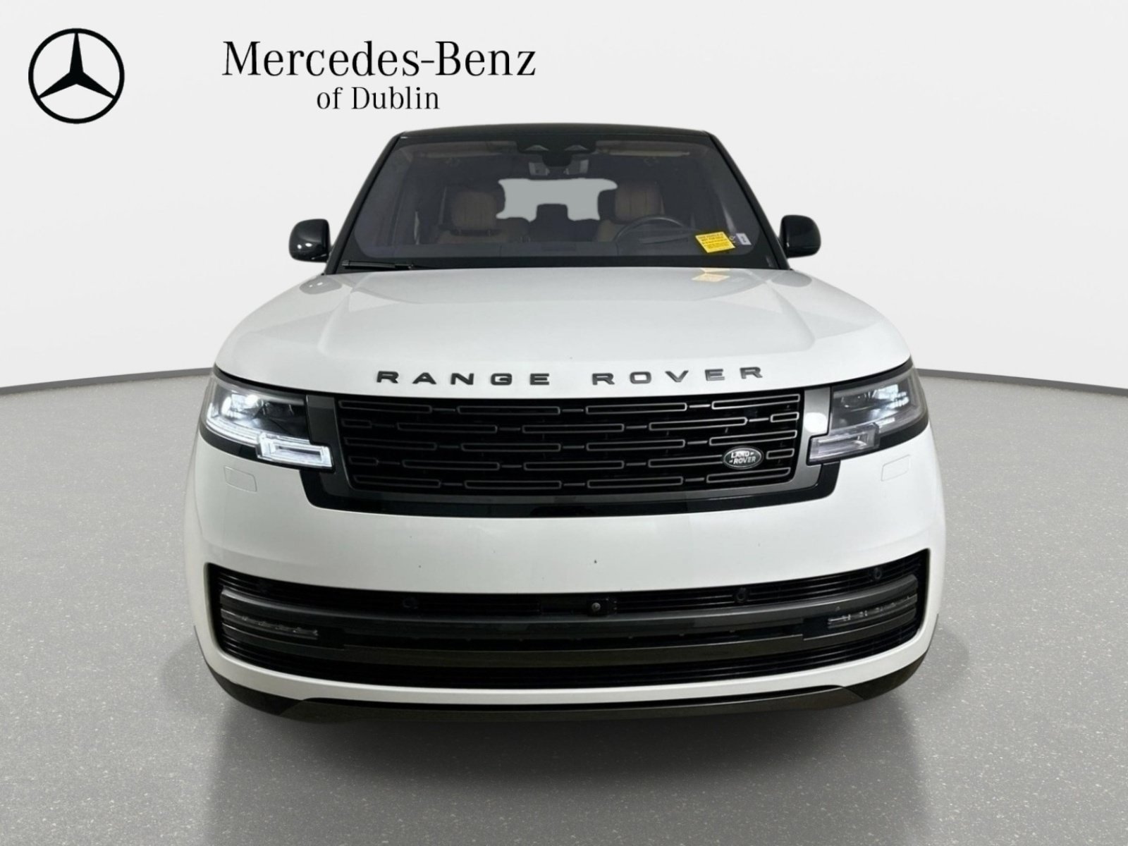 Used 2023 Land Rover Range Rover Long Wheelbase SE AWD/4WD image 2