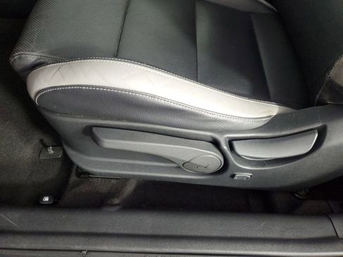 Used 2016 Hyundai Veloster Turbo w/ Option Group 04 image 29