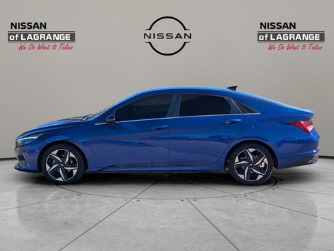 Used 2021 Hyundai Elantra SEL w/ Convenience + Premium Package FWD image 8