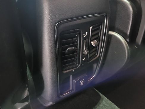 Used 2020 Jeep Grand Cherokee Altitude image 57