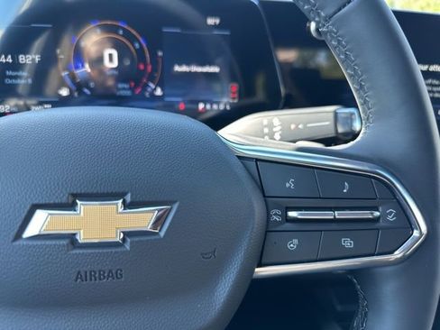 New 2026 Chevrolet Equinox LT image 16