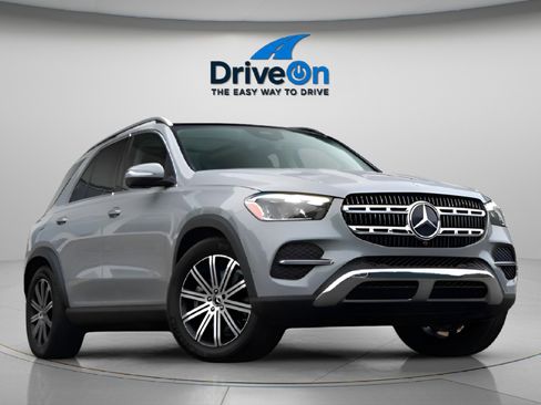 Used 2024 Mercedes-Benz GLE 450 4MATIC w/ Winter Package image 9