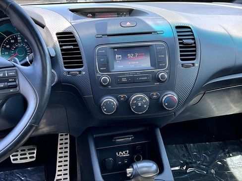 Used 2014 Kia Forte Koup SX w/ SX Premium Package FWD image 5