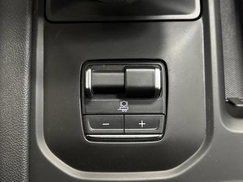 Used 2024 GMC Sierra 1500 AT4 w/ Technology Package image 27