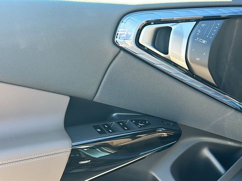 New 2026 BMW X3 xDrive30 w/ Premium Package image 13