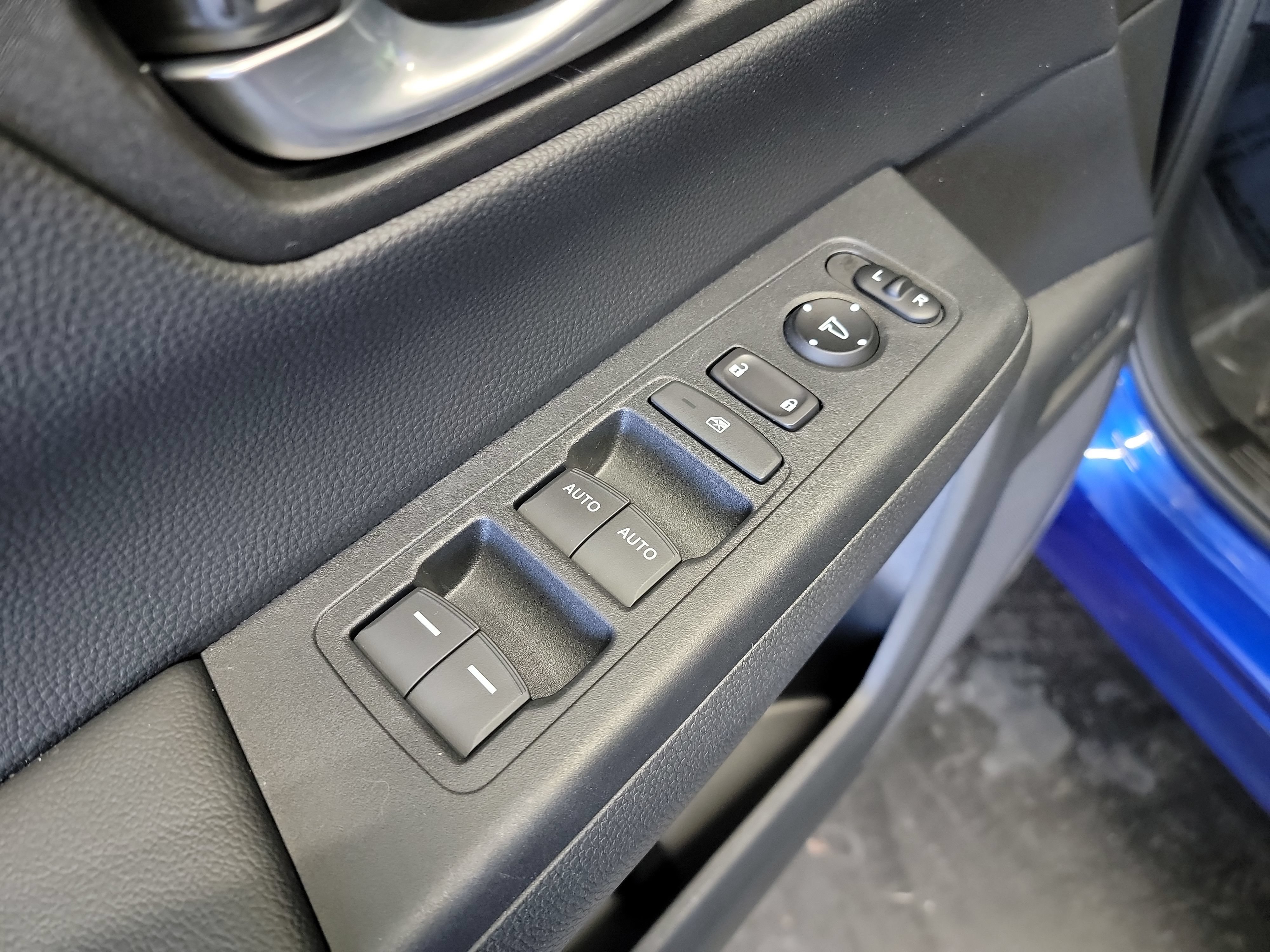 Used 2023 Honda CR-V Sport image 14