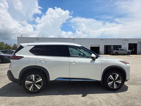 Used 2023 Nissan Rogue SL AWD/4WD image 6