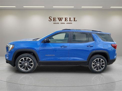 New 2026 GMC Terrain Elevation w/ Elevation Premium Package image 2