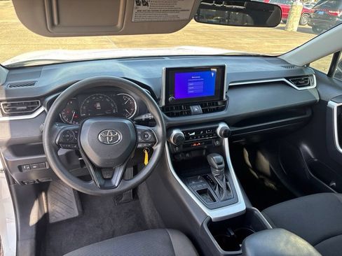 Used 2024 Toyota RAV4 LE FWD image 23