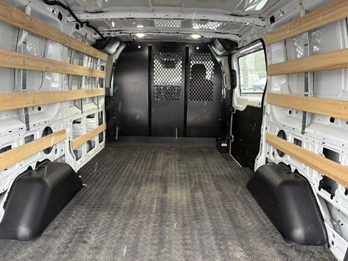 Used 2024 Ford Transit 250 Low Roof w/ Exterior Upgrade Package image 9