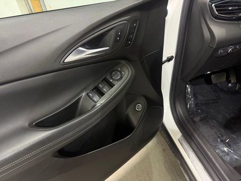 Certified 2023 Buick Encore GX Essence w/ Experience Buick Package image 11