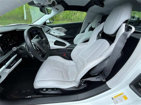 Used 2021 Chevrolet Corvette Stingray Premium Cpe w/ Z51 Performance Package image 10