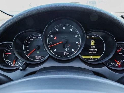 Used 2012 Porsche Cayenne image 26