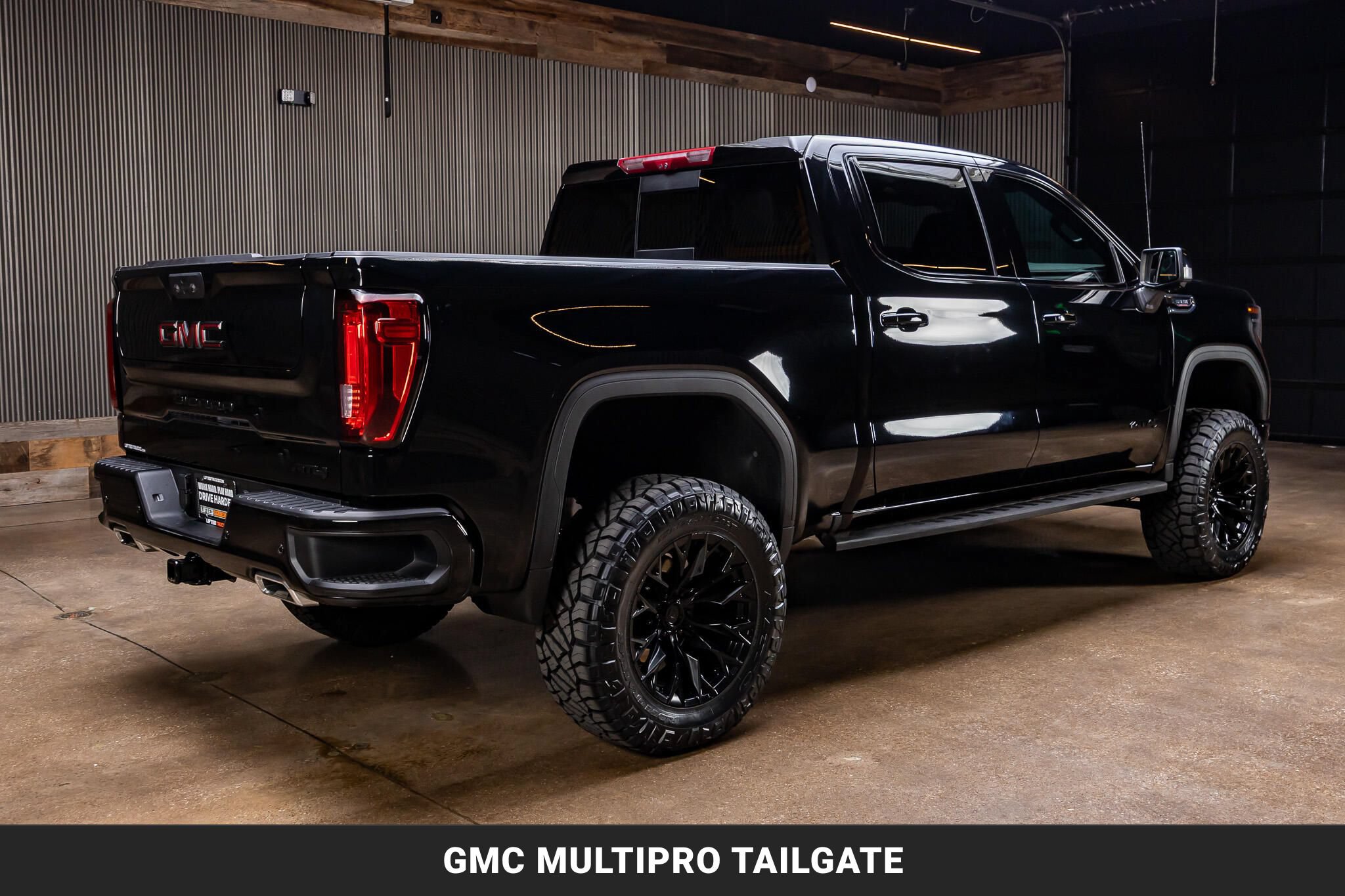 Used 2026 GMC Sierra 1500 AT4 w/ AT4 Premium Package AWD/4WD image 9