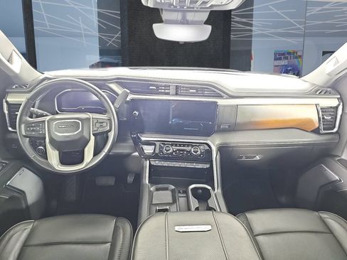 Used 2024 GMC Sierra 3500 Denali w/ Denali Reserve Package AWD/4WD image 15