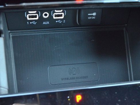 New 2025 Jeep Grand Cherokee L Limited w/ Luxury Tech Group II image 24