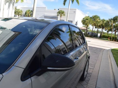 Used 2015 Volkswagen Golf TDI S FWD image 32