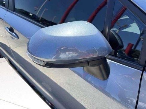 Used 2025 Toyota Corolla SE FWD image 9