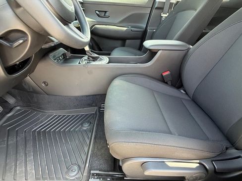 New 2027 Hyundai Kona SE FWD image 12
